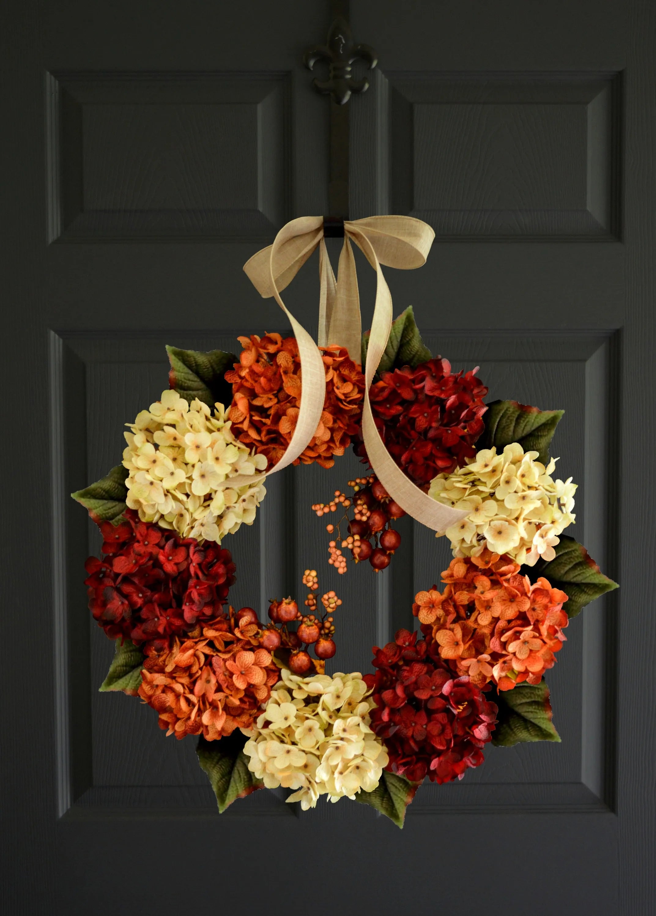 https://hhgdecor.com/cdn/shop/files/Fall-Hydrangea-Wreath-with-Berry-webp_2_ec054ce7-91e4-4a4c-bbc2-d5ae2b9d8597.jpg?v=1698549136