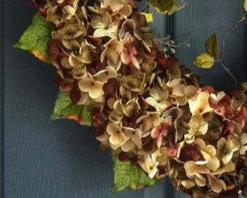 Close-up of Oval hydrangea wreath flowers.