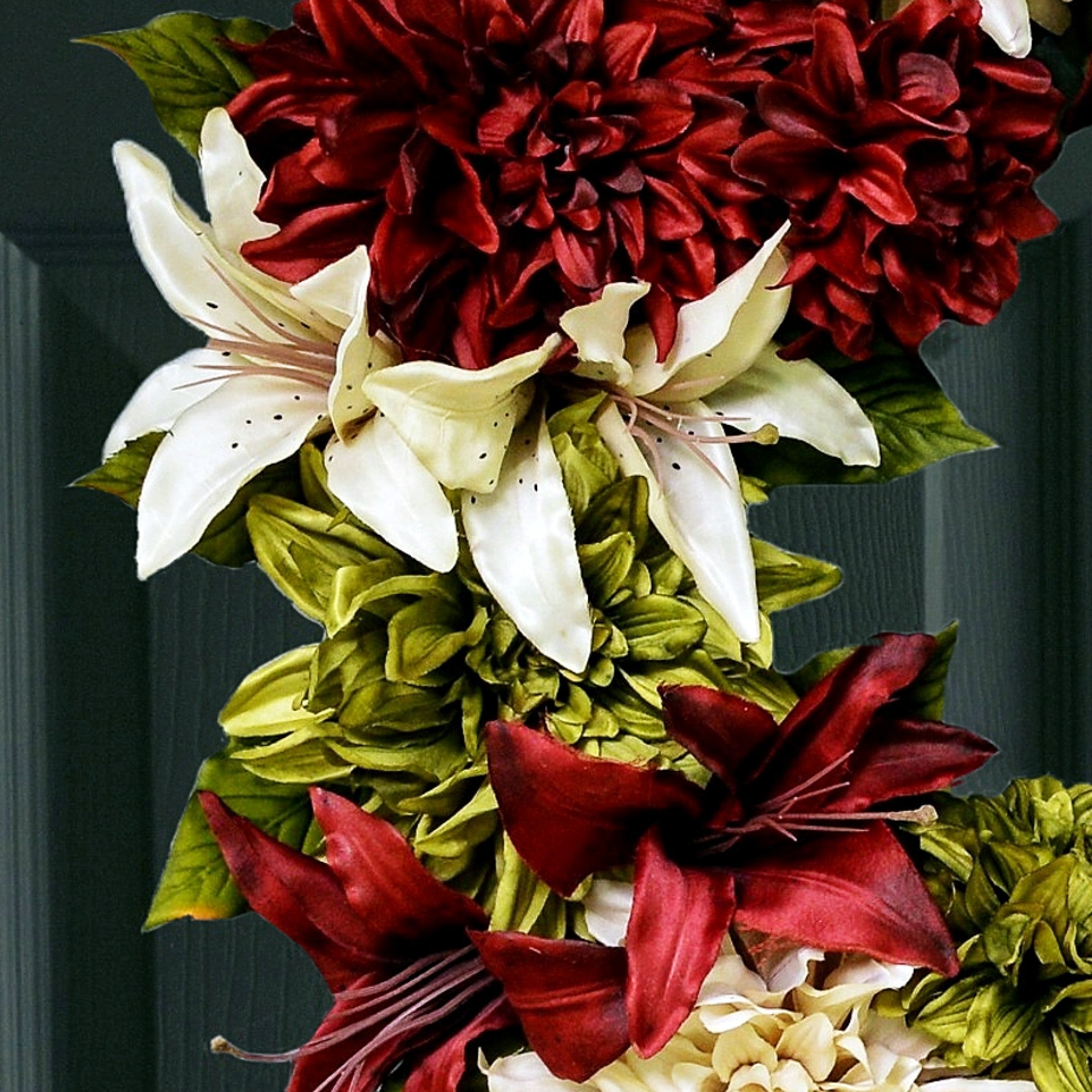 Christmas flower door wreath closeup photo