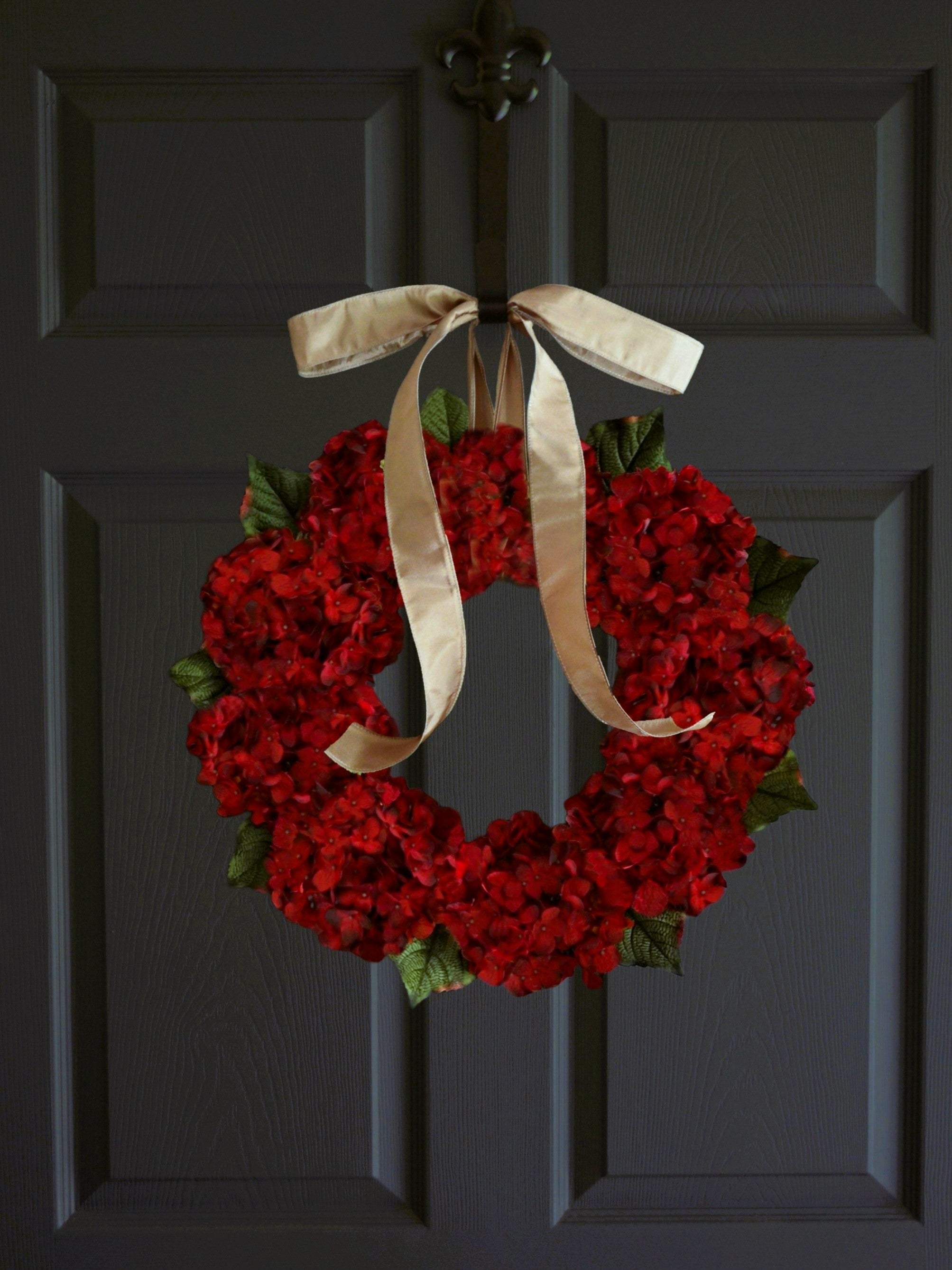 red hydrangea door wreath